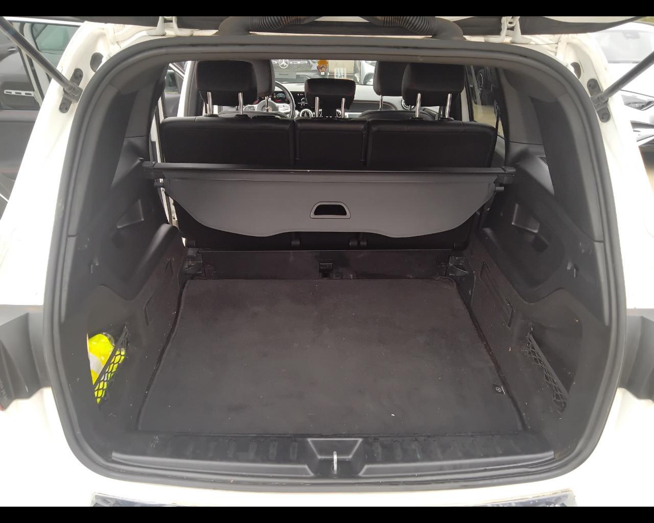 Mercedes-Benz GLB - X247 2019 - GLB 200 d Premium auto