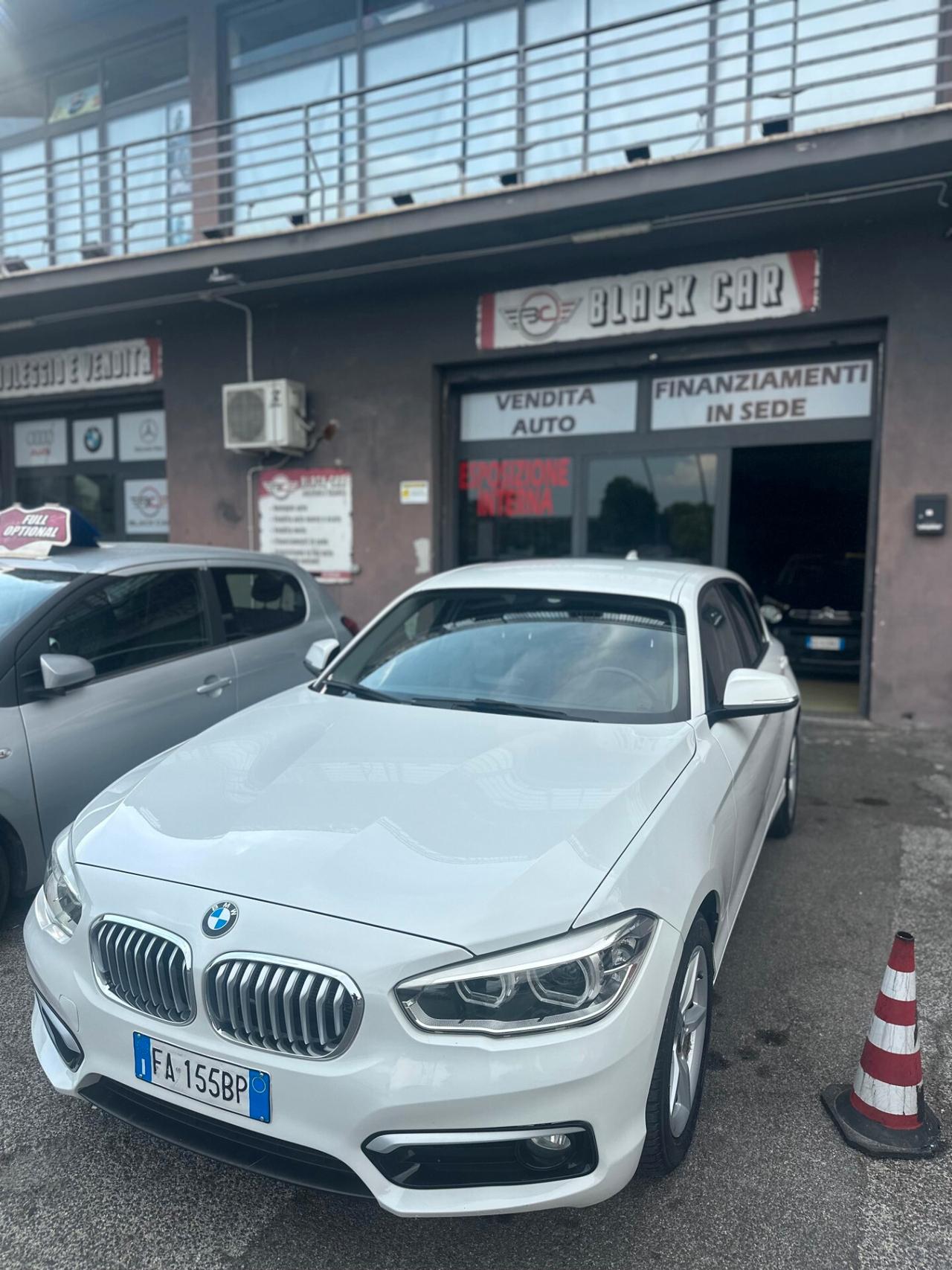 Bmw 118 118d 5p. Urban