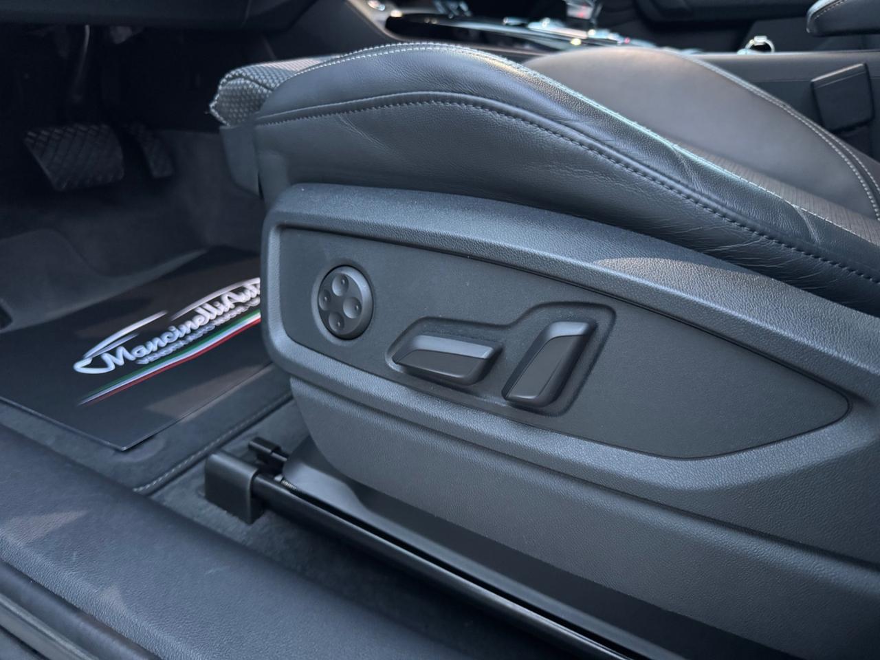 Audi Q5 55 TFSI e quattro S tronic line plus