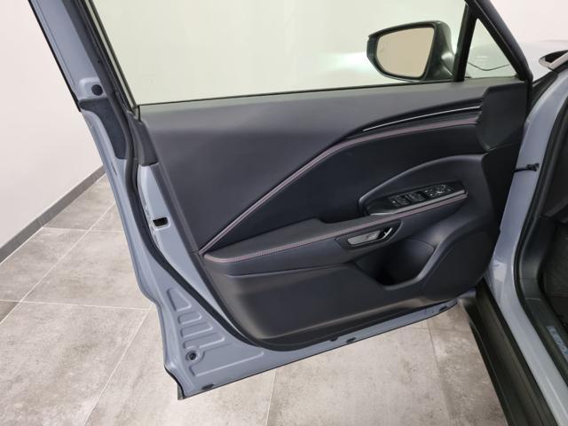 LEXUS LBX Hybrid 4WD Emotion
