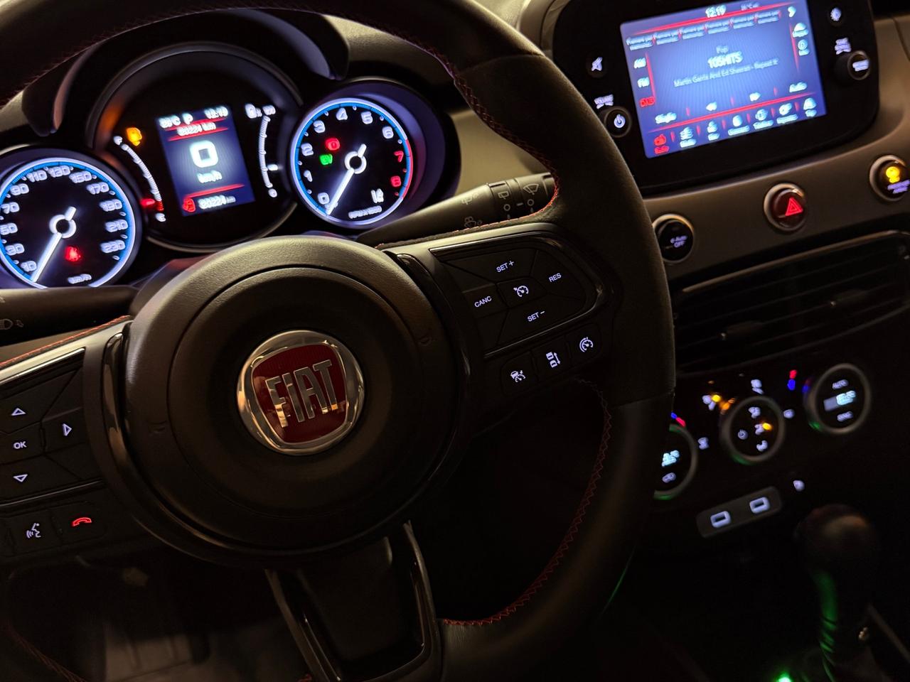 PAZZESCA FIAT 500 X HYBRID CON SOLI 22.224 KM UNICO PROPRIETARIO