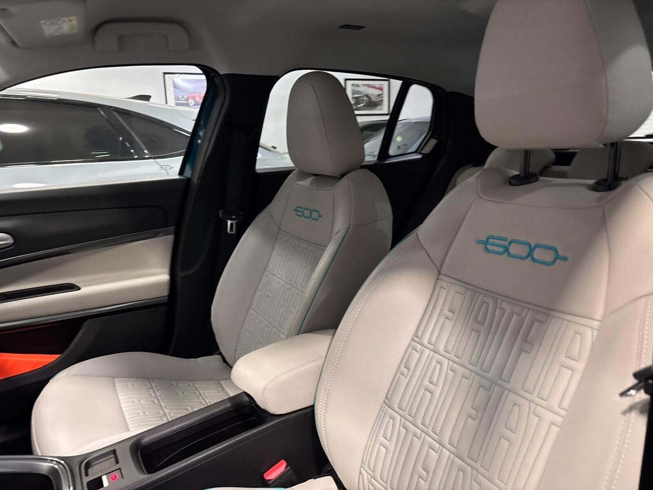 FIAT 600 HYBRID DCT MHEV "LA PRIMA" IVA ESPOSTA