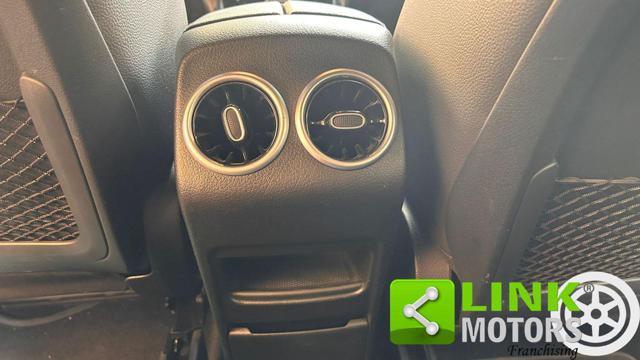 MERCEDES-BENZ GLA 200 d Automatic 4Matic Premium AMG