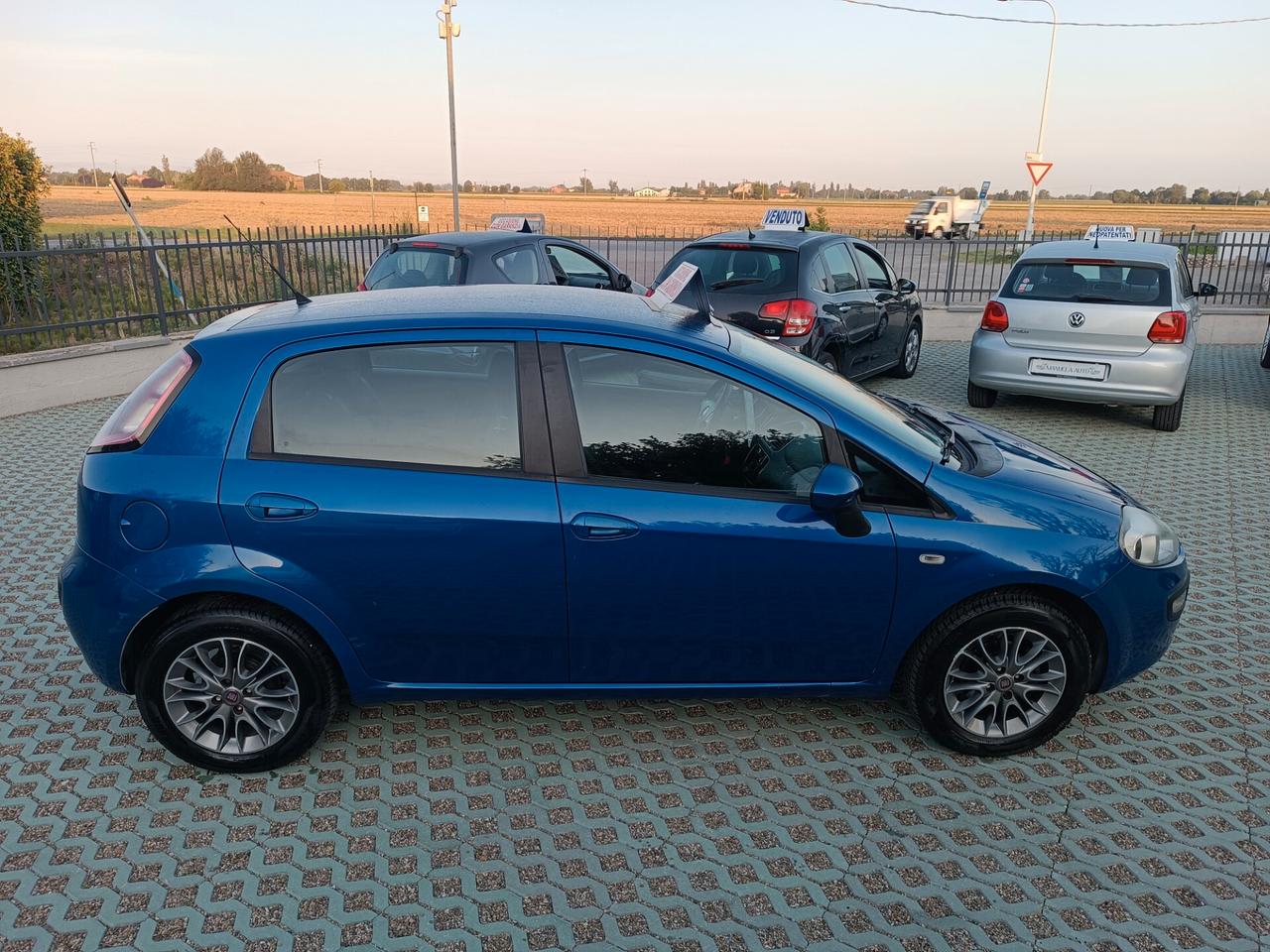 Fiat Punto Evo 1.2 Benzina~NEOPAT~127.000~2011
