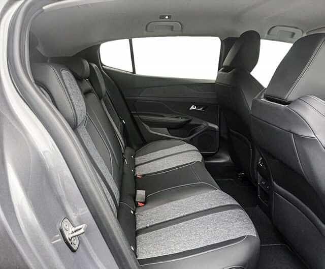 Peugeot 408 PureTech 130 S&S EAT8 Allure Pack