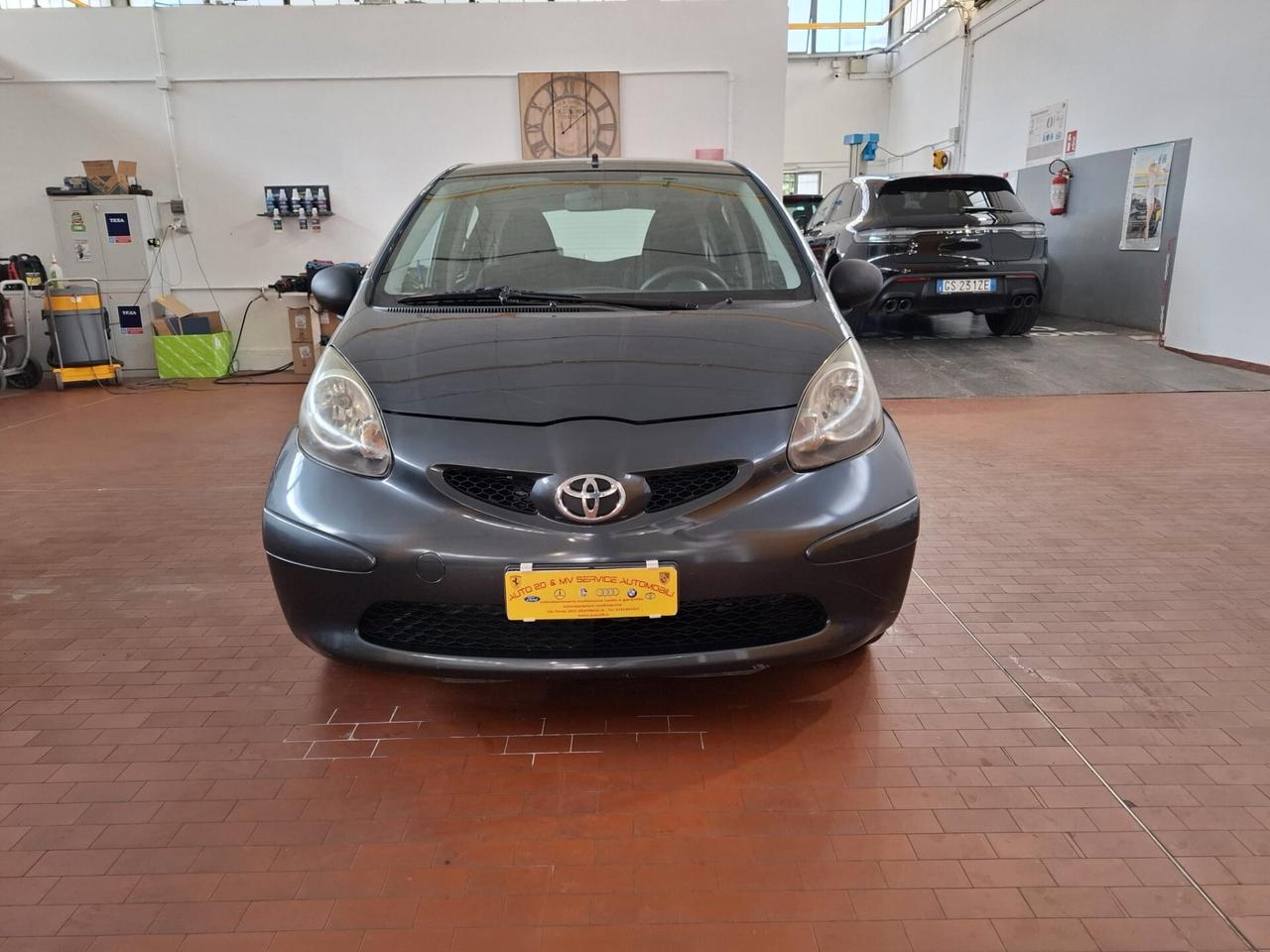 Toyota Aygo 1.0 12V VVT-i 5 porte Now