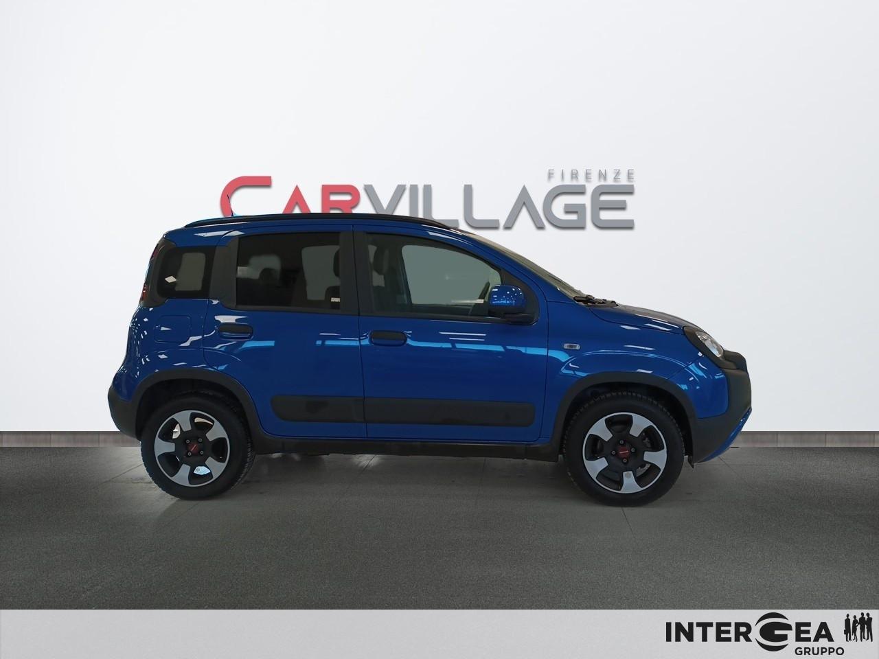 FIAT Panda 1.0 firefly hybrid Cross s&s 70cv 5p.ti