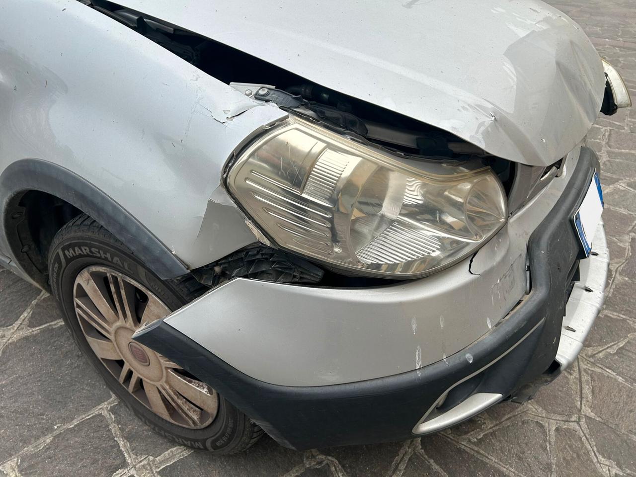 Fiat Sedici 1.6 16v 4x2 120cv - ANCHE PER NEOPATENTATI