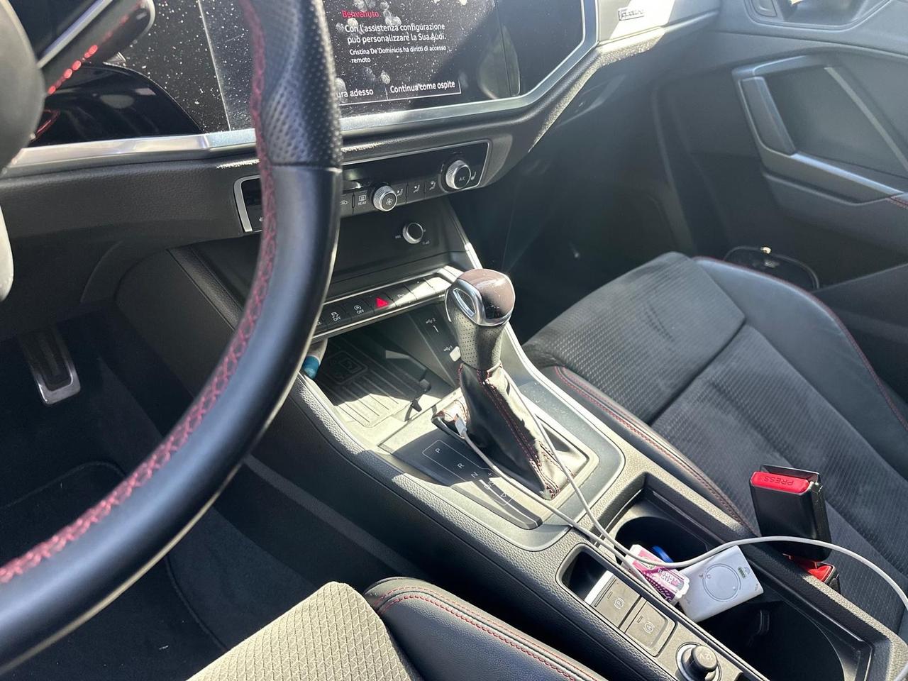 Audi Q3 SPB 40 TDI quattro S tronic Identity Black pano