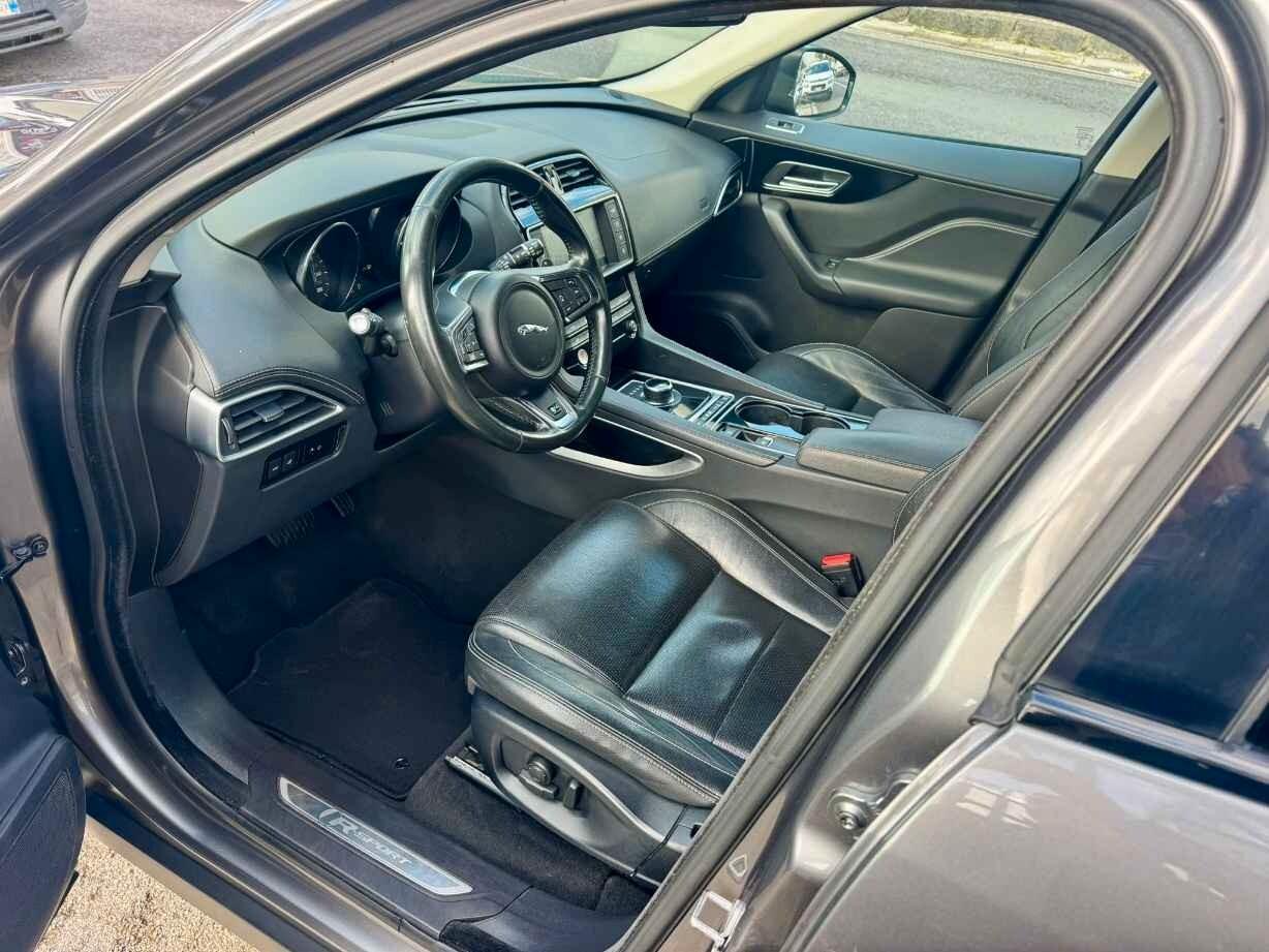 Jaguar F-Pace 2.0 D 180 CV R-Sport