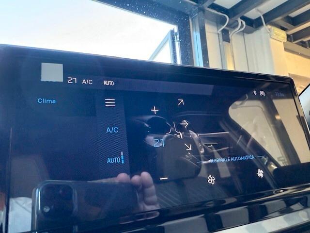 Peugeot 2008 PureTech 100 S&S Allure "KM0"