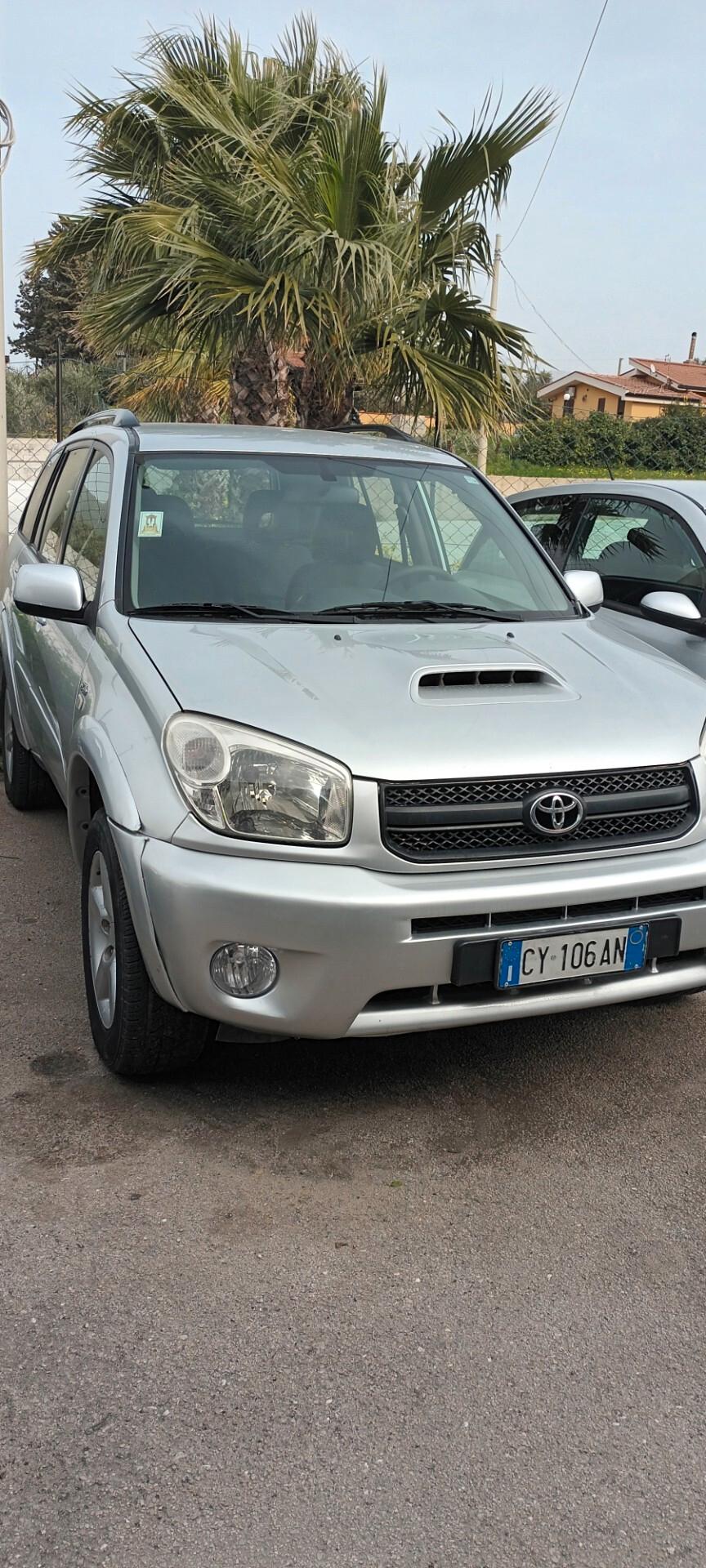 Toyota RAV 4 RAV4.com 2.0 Tdi D-4D cat 5 porte Sol