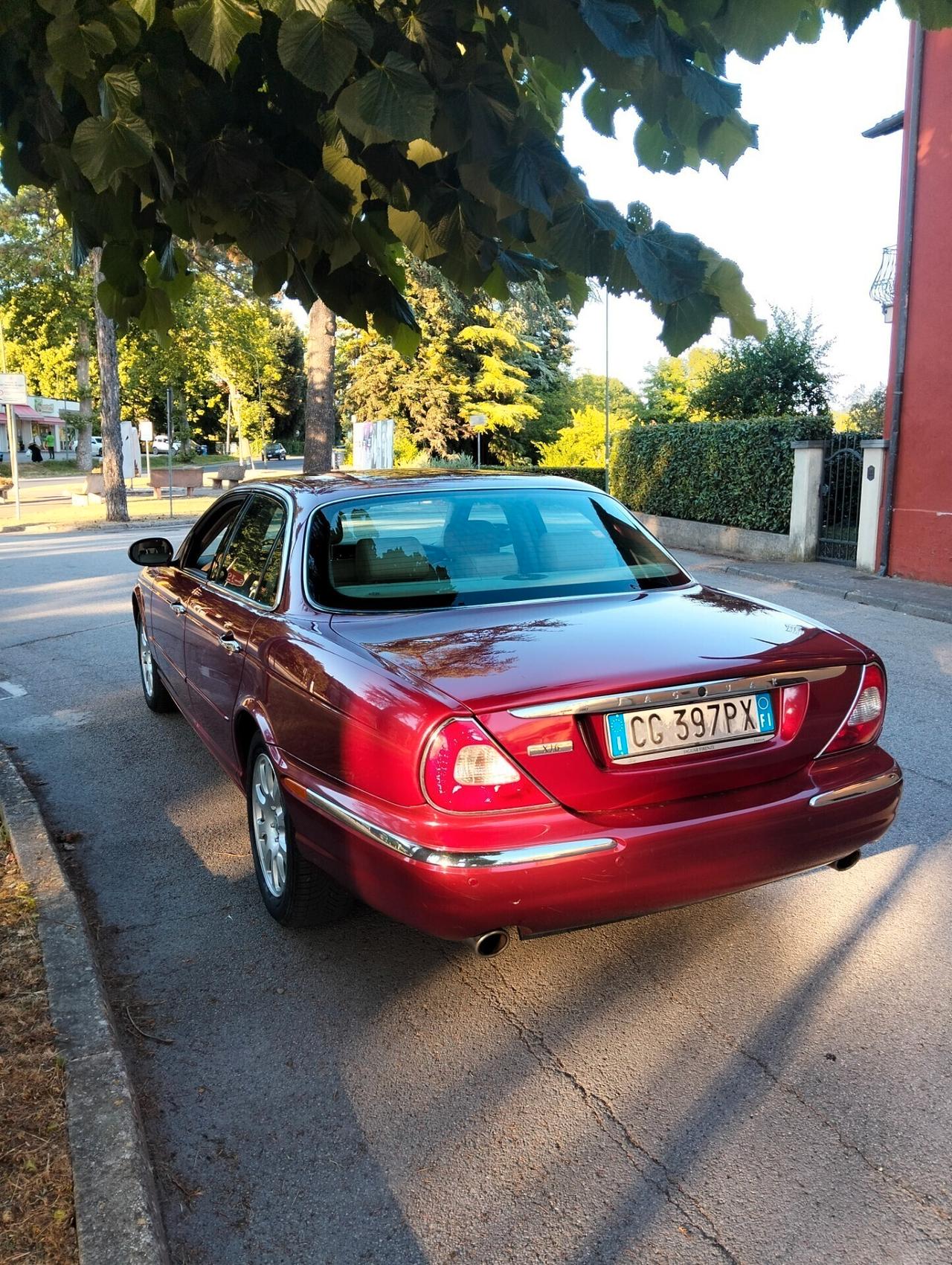 Jaguar XJ 6 cilindri