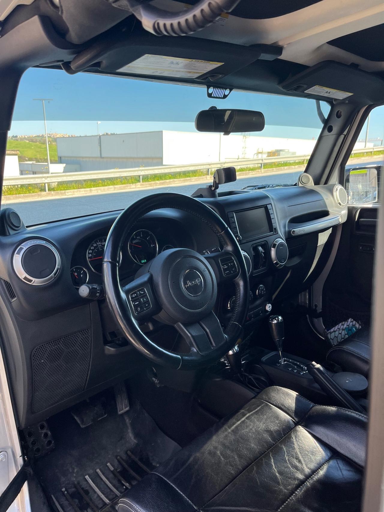 Jeep Wrangler 2.8 CRD DPF Sahara Auto