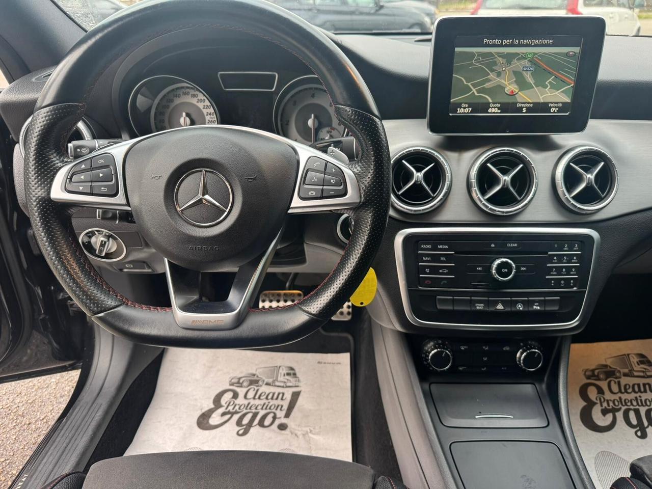 Mercedes-benz CLA 220 berlina d Automatic Premium amg Garanzia