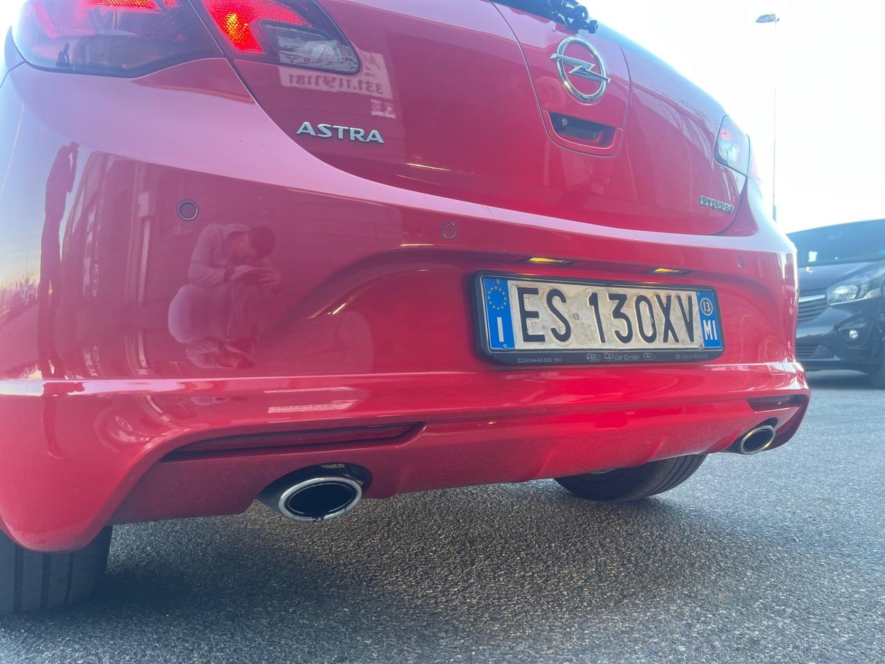 Opel Astra 2.0 BiTurbo CDTI 195CV S&S 5 porte