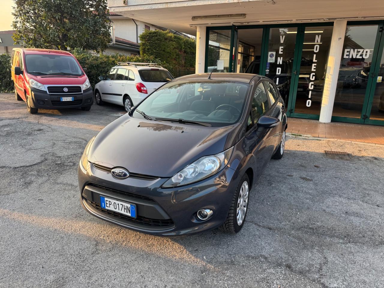 Ford Fiesta 1.4 TDCi 70CV 5 porte Titanium