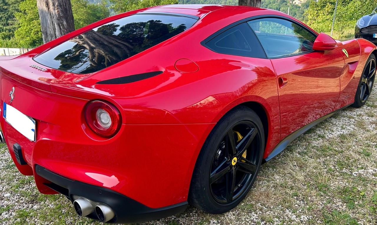 Ferrari F12 F12berlinetta