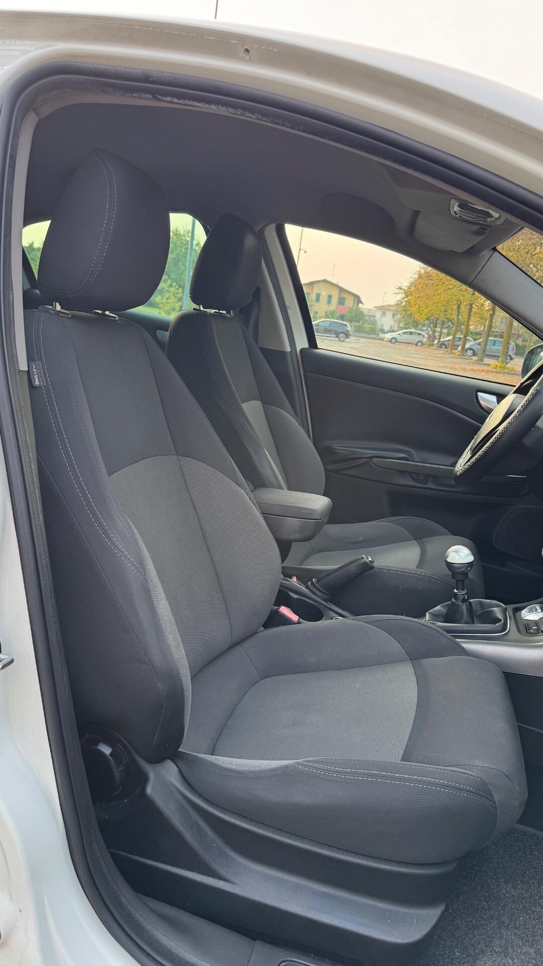 Alfa Romeo Giulietta 1.6 Distinctive