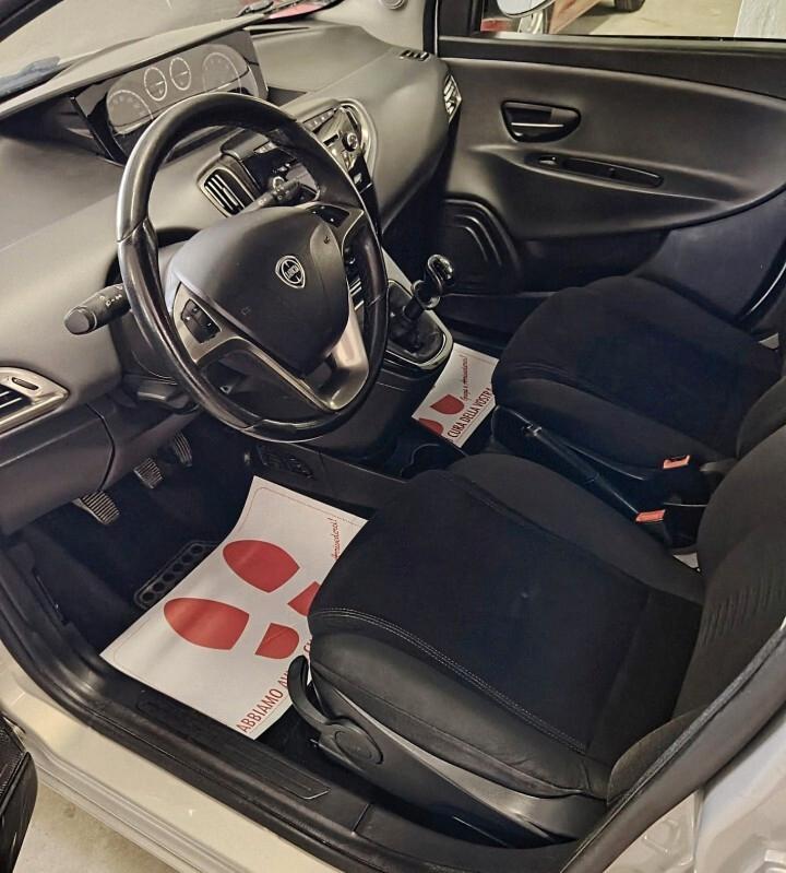 LANCIA YPSILON ECOCHIC GPL!!!