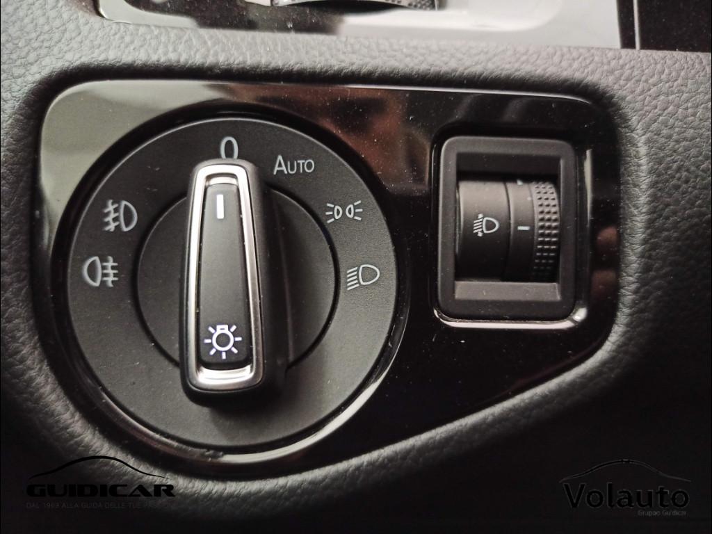 VOLKSWAGEN Golf VII 2013 - Golf 5p 1.4 tgi Highline