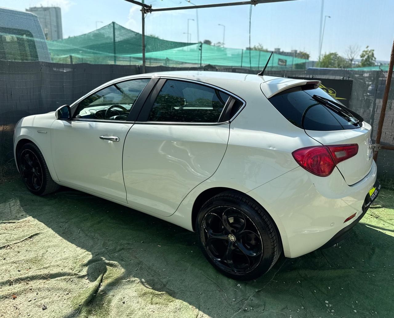 Alfa Romeo GIULIETTA 1.6 JTD 105CV EXCLUSIVE FULL