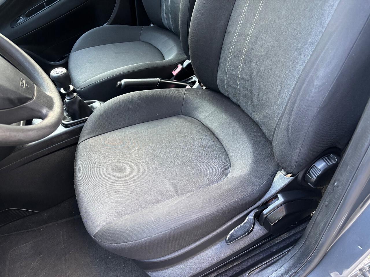 Fiat Punto 1.2 8V 5 porte Lounge OK Neopatentati