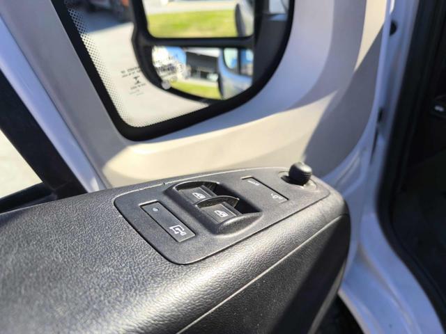 PEUGEOT Boxer 333 2.2 BlueHDi 140 S&S PC-TM Furgone