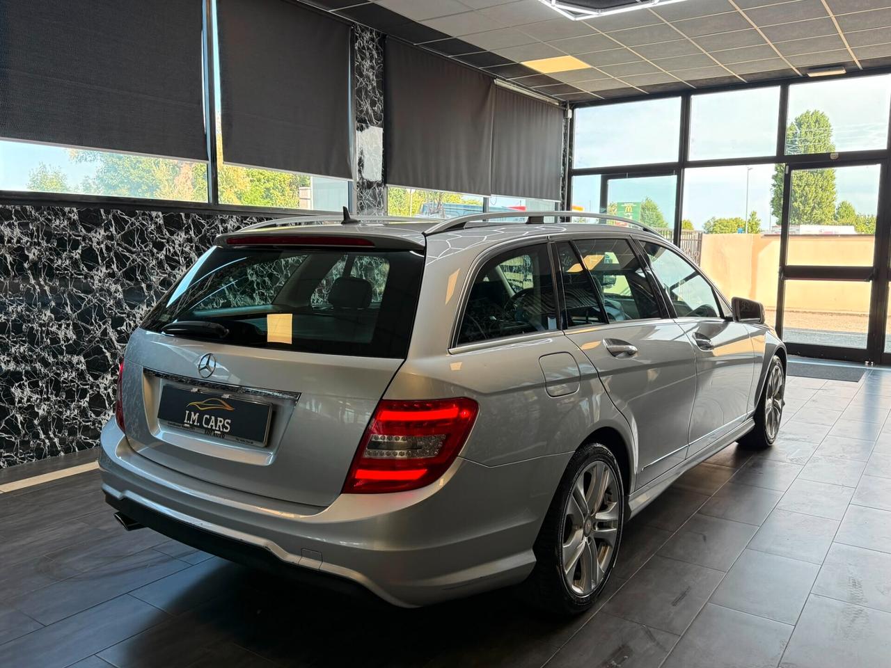 Mercedes-benz C 220 CDI BlueEFFICIENCY Avantgarde