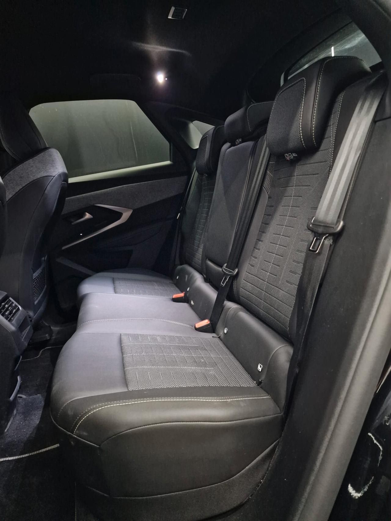 Peugeot 3008 1.2 Hybrid 145 e-DCS6 GT