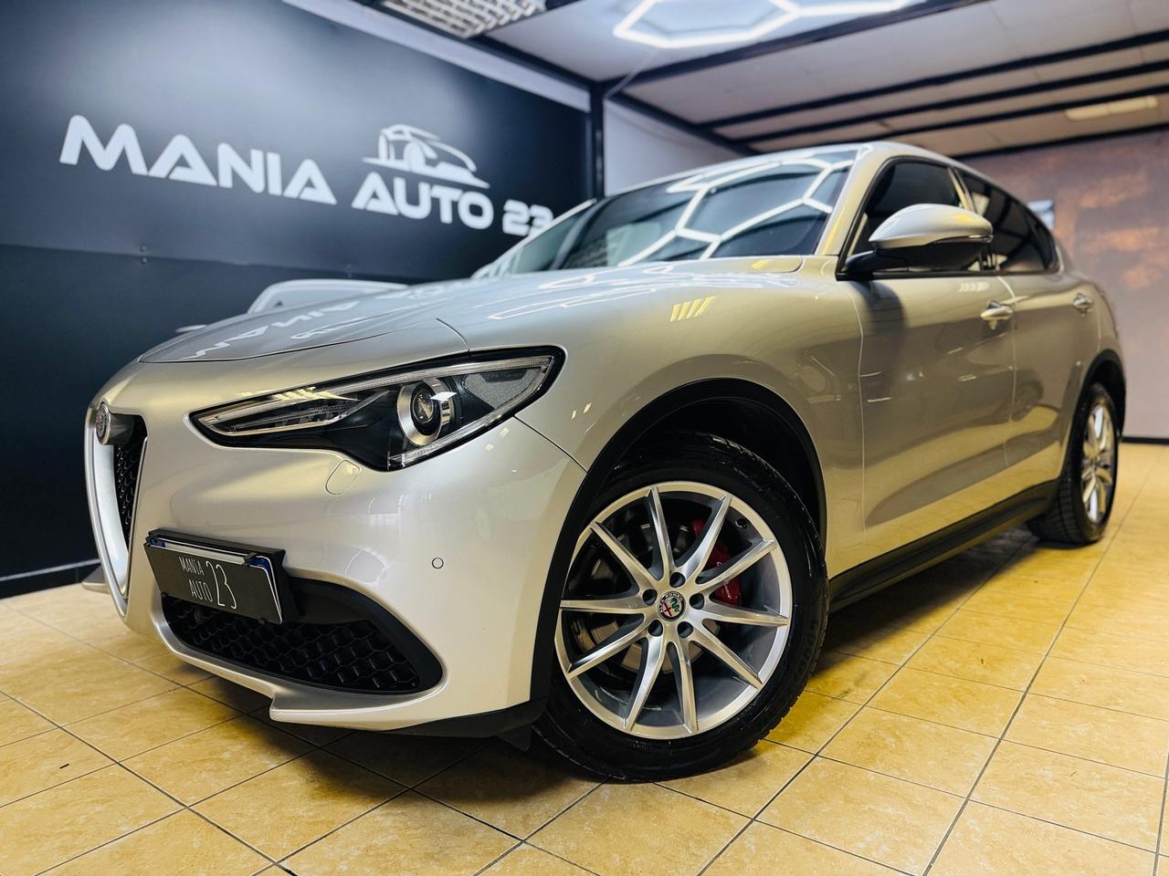 Alfa Romeo Stelvio 2.2 Turbodiesel 160 CV AT8 RWD RED PASSION*