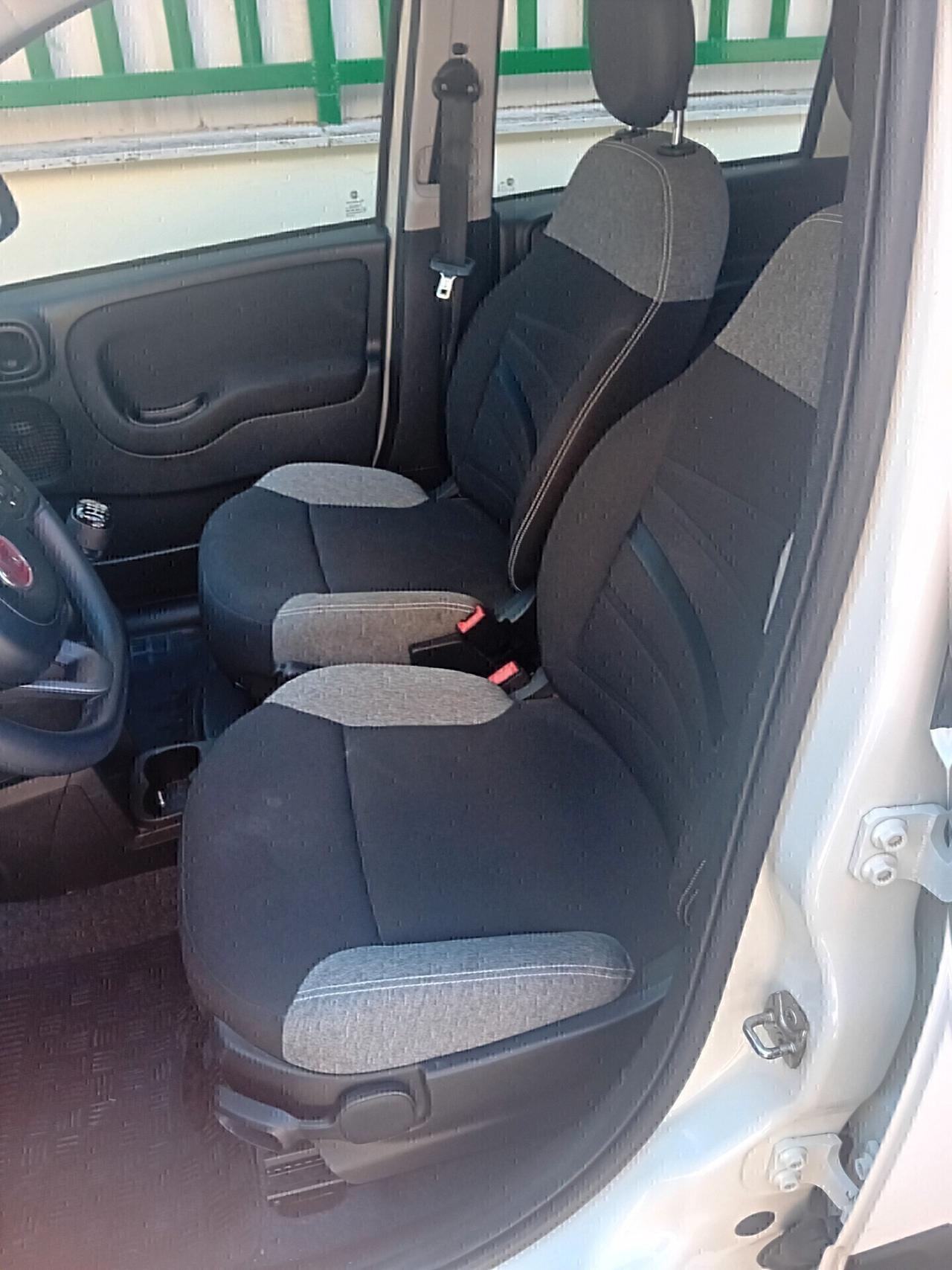 Fiat Panda 1.0 FireFly S&S Hybrid Red