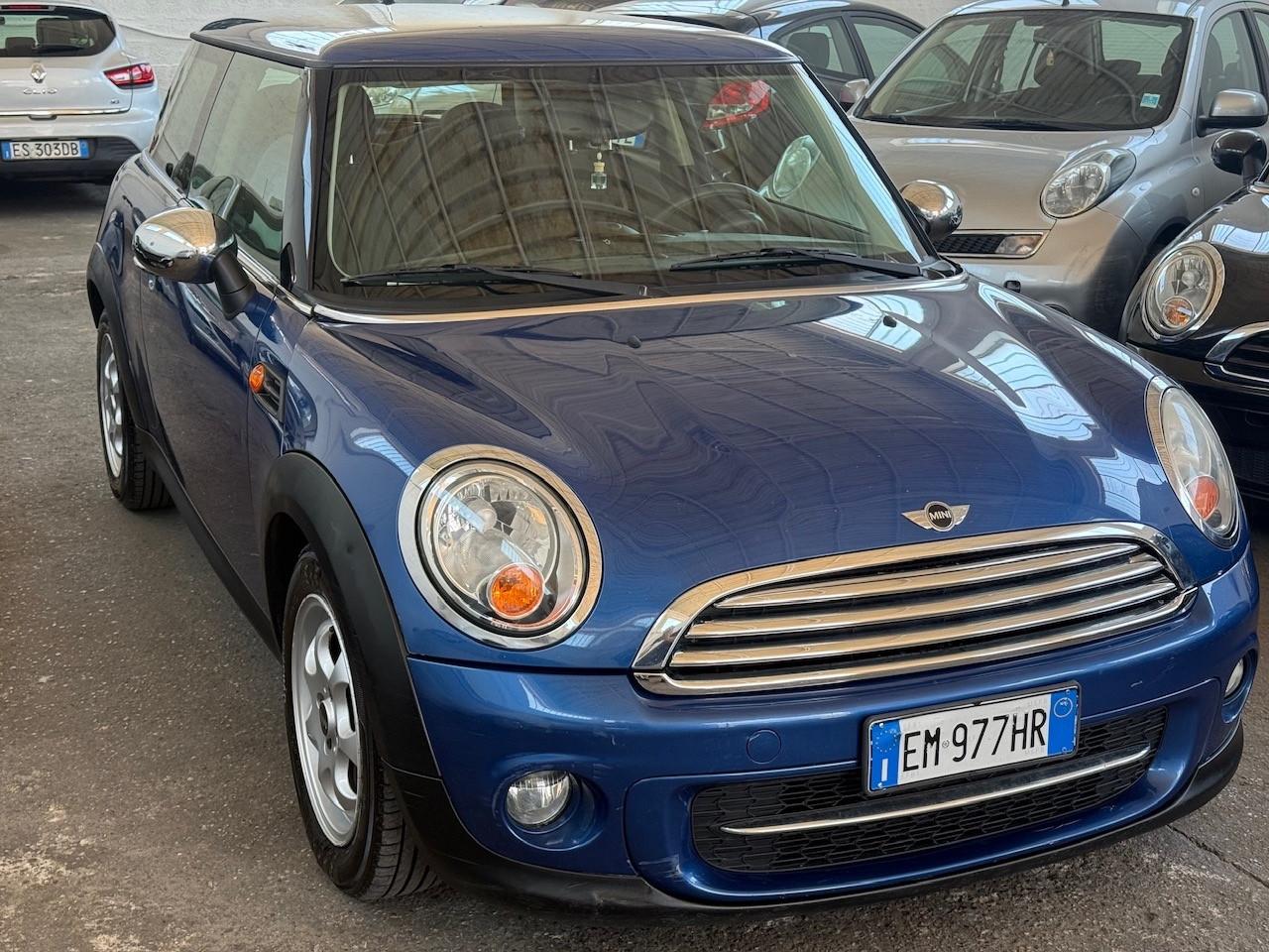 Mini Cooper D 2.0 110cv Automatica