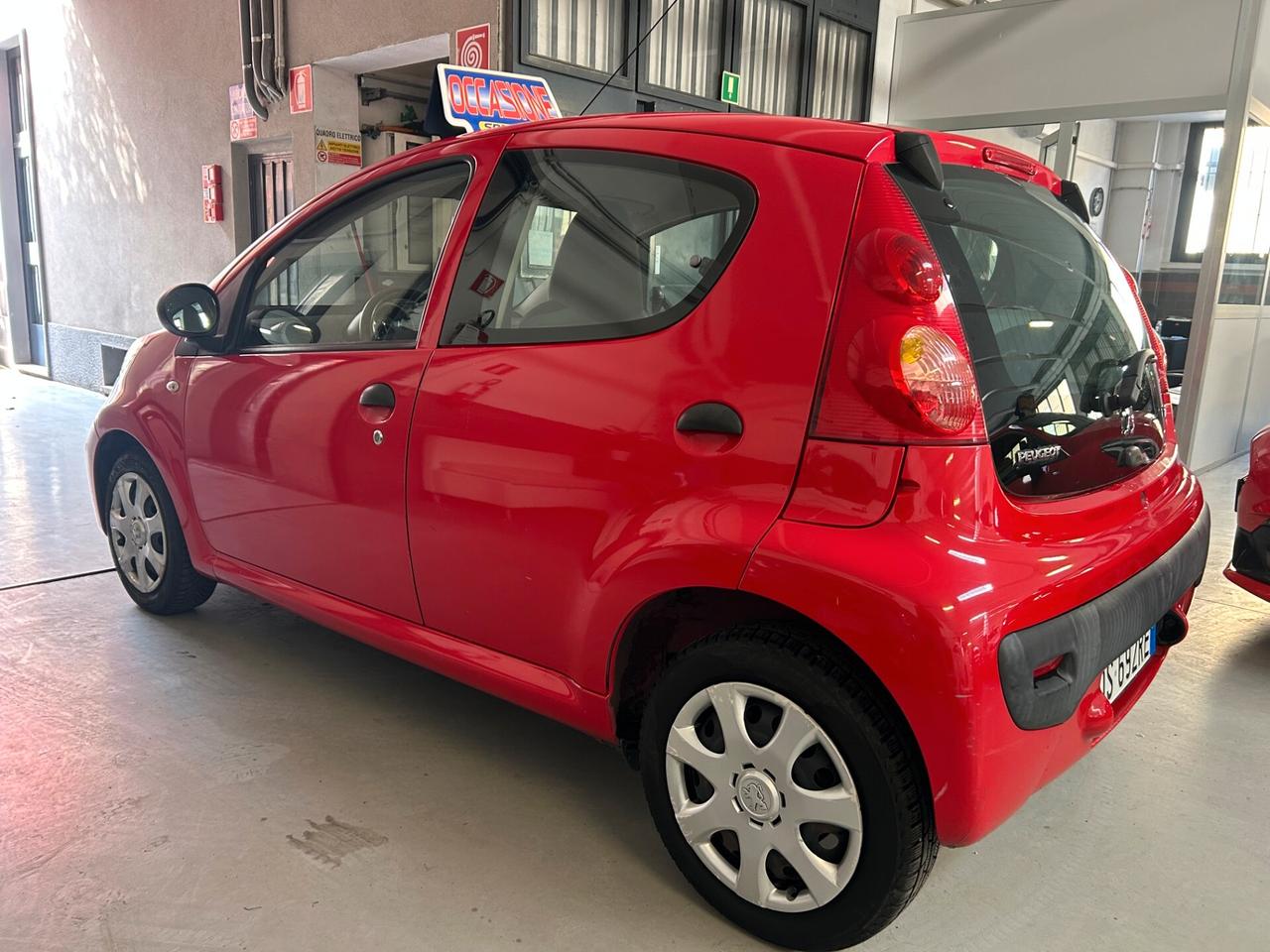 Peugeot 107 1.0 68CV 5p. Desir