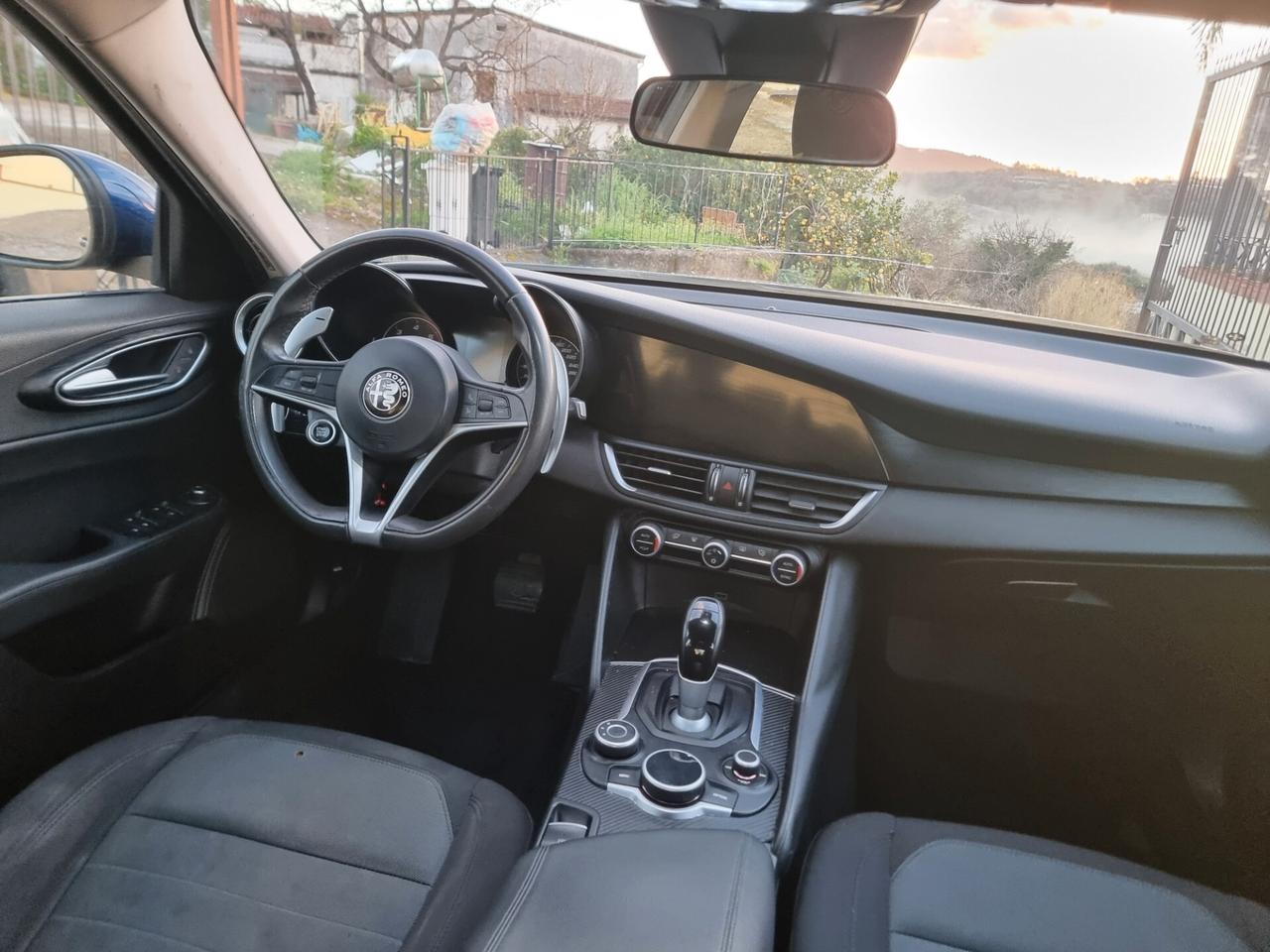 Alfa Romeo Giulia 2.2 Turbodiesel 150 CV Business Launch Edition