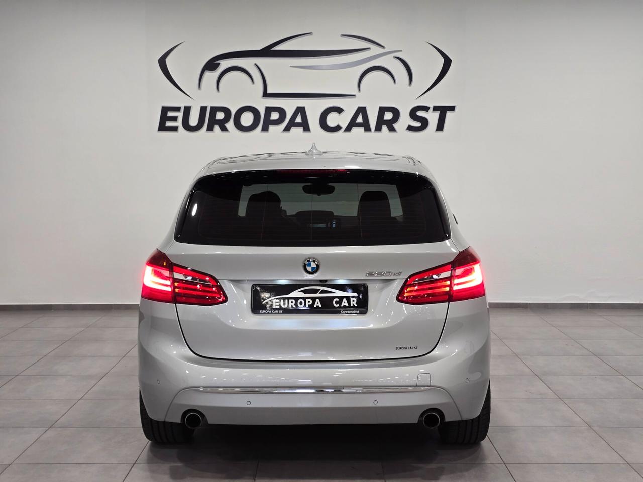 Bmw 2er Active Tourer 220d Active Tourer Luxury