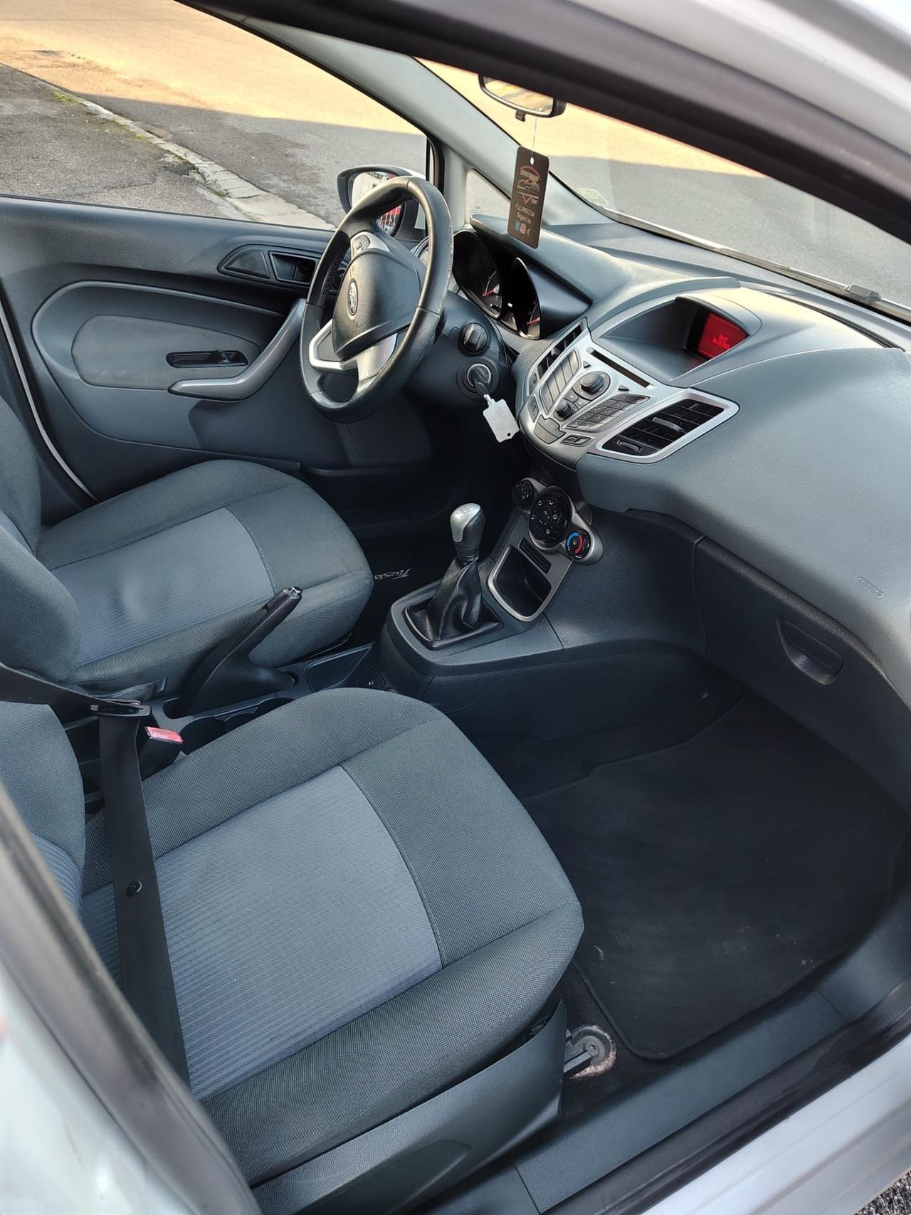 Ford Fiesta 1.6 TDCi 95 CV 5p. Titanium