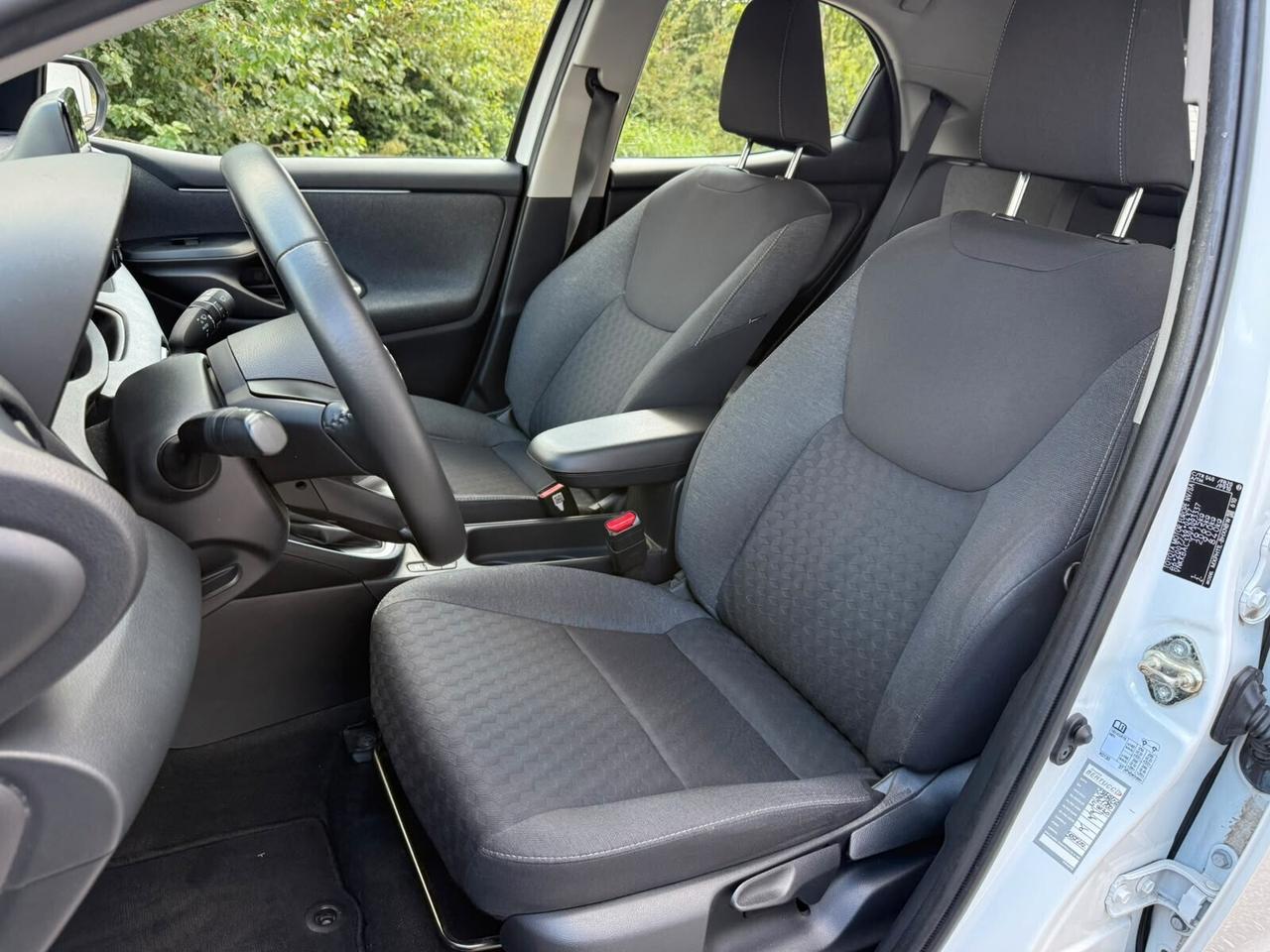 Toyota Yaris 1.5 Hybrid 5 porte Business