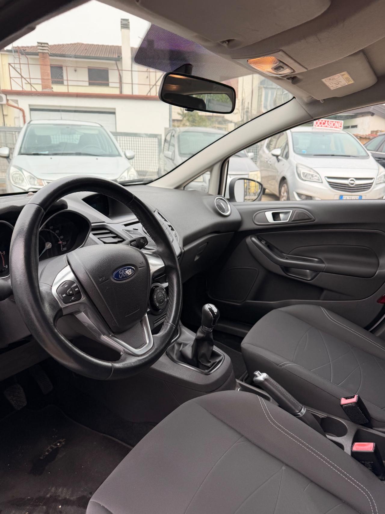 Ford Fiesta 1.5 TDCi 75CV 5 porte ST-Line