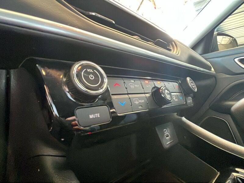 Jeep Compass Compass 1.5 turbo t4 mhev Limited 2wd 130cv dct