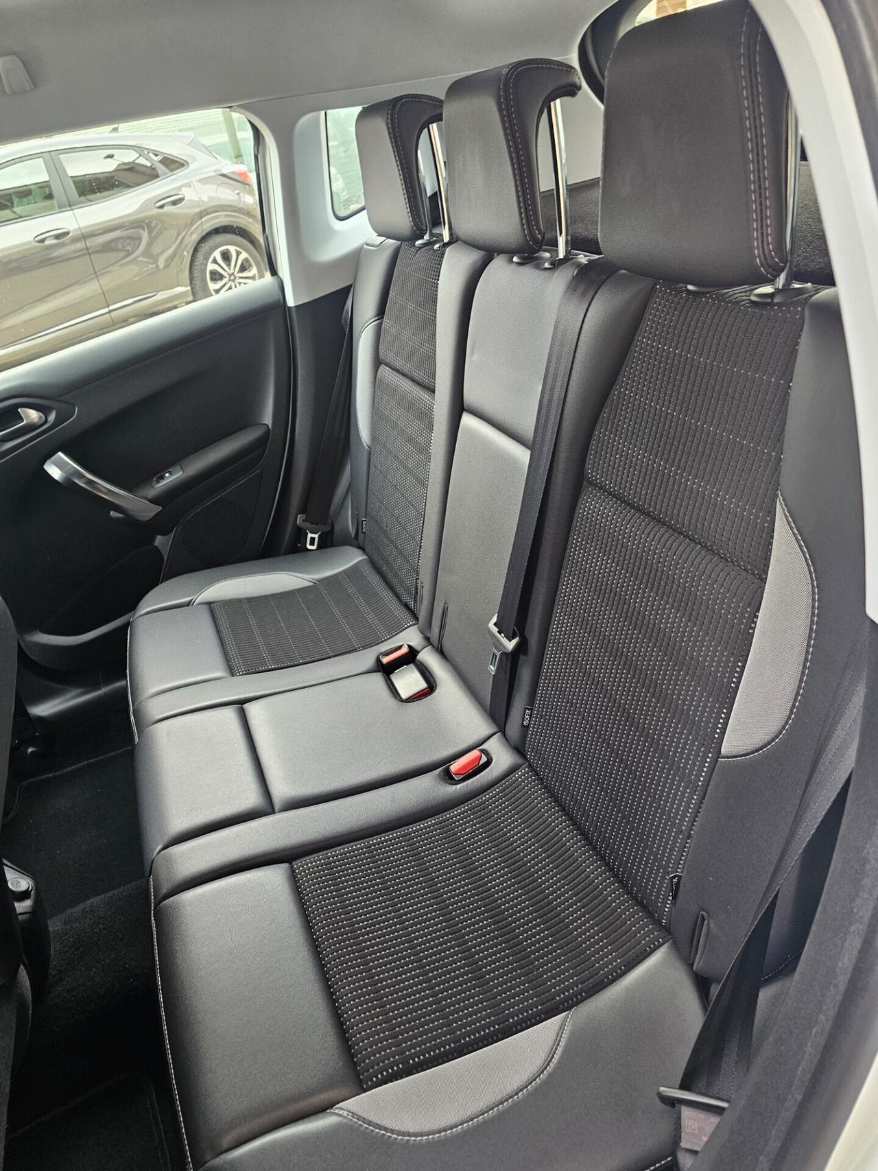 Peugeot 2008 1.6 e-HDi 92 CV Stop&Start Allure