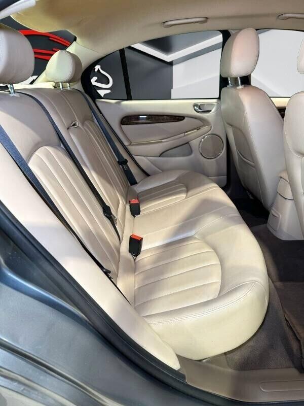 Jaguar X-Type 2.5 V6 24V cat Executive
