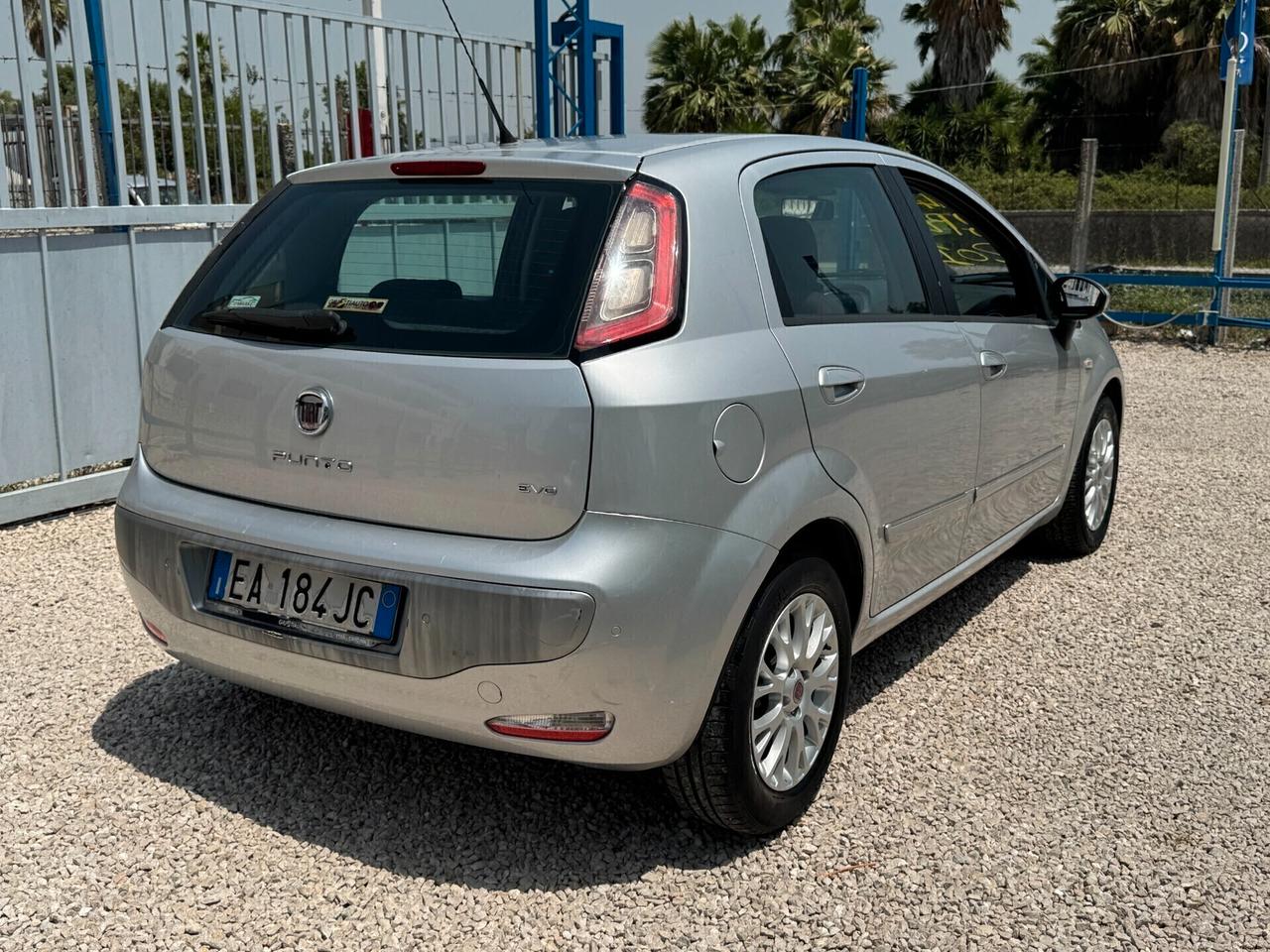 Fiat Grande Punto 1.4 5 porte GPL valido fino al 2032 anno 2010