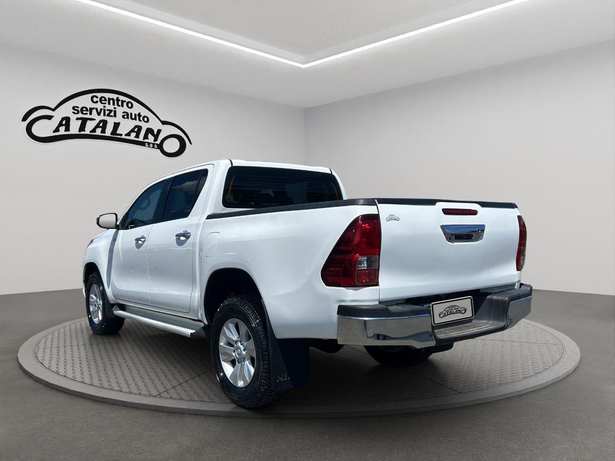 TOYOTA - Hilux - 2.4 d-4d 4x4 EXECUTIVE TELECAMERA + iva