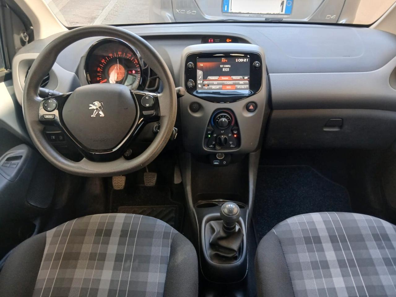 Peugeot 108 VTi 72 5 porte Allure TOP!