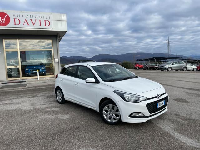 HYUNDAI i20 1.2 84 CV 5 porte Classic