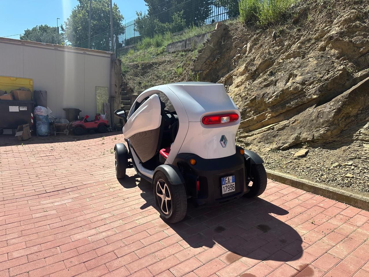 Renault Twizy 80 13KW BATTERIE DI PROPRIETÀ