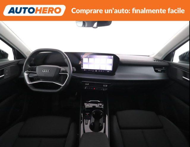 AUDI Q3 TFSI 110 kW mHEV S tronic Business