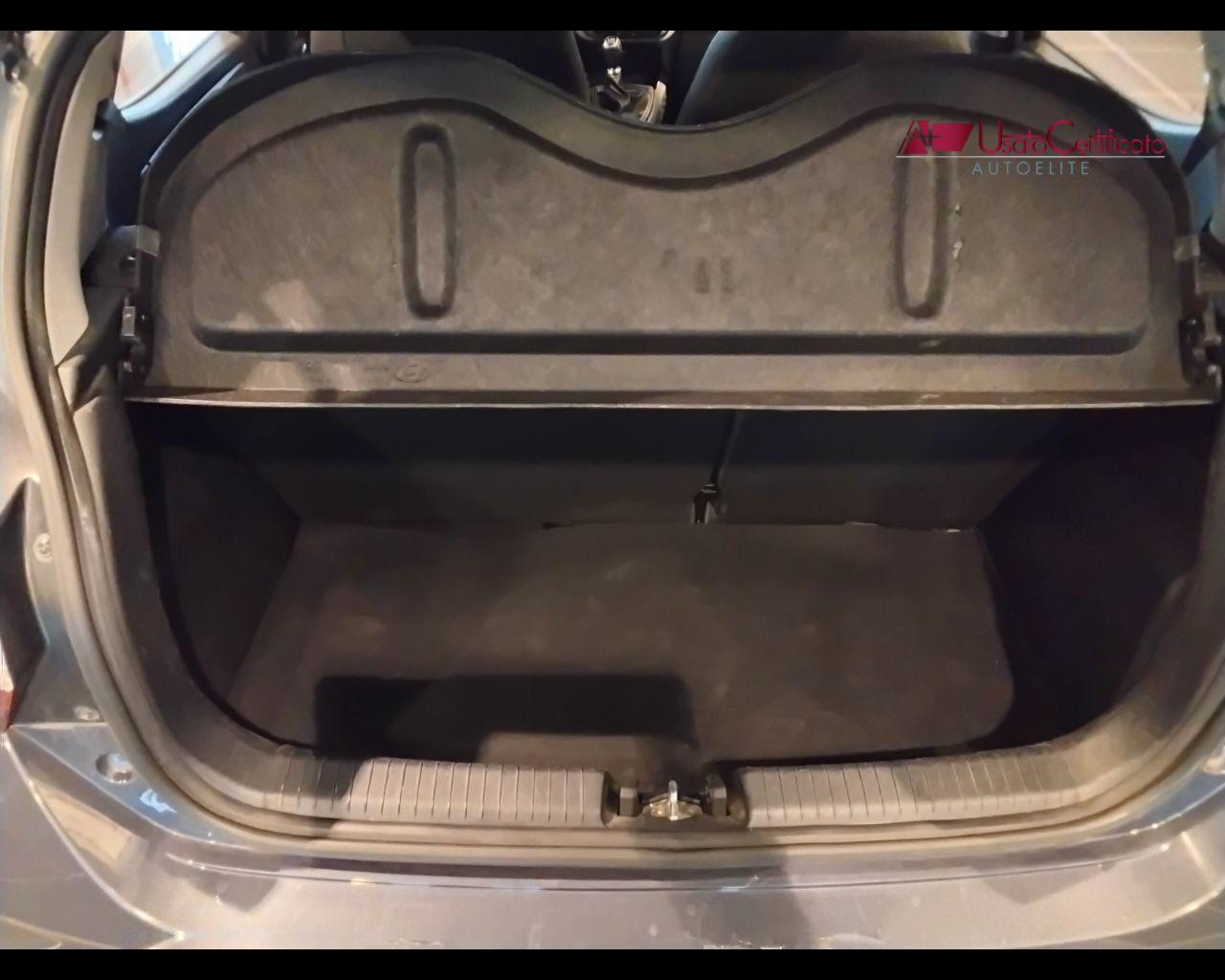 HYUNDAI i10 1.0 MPI Advanced