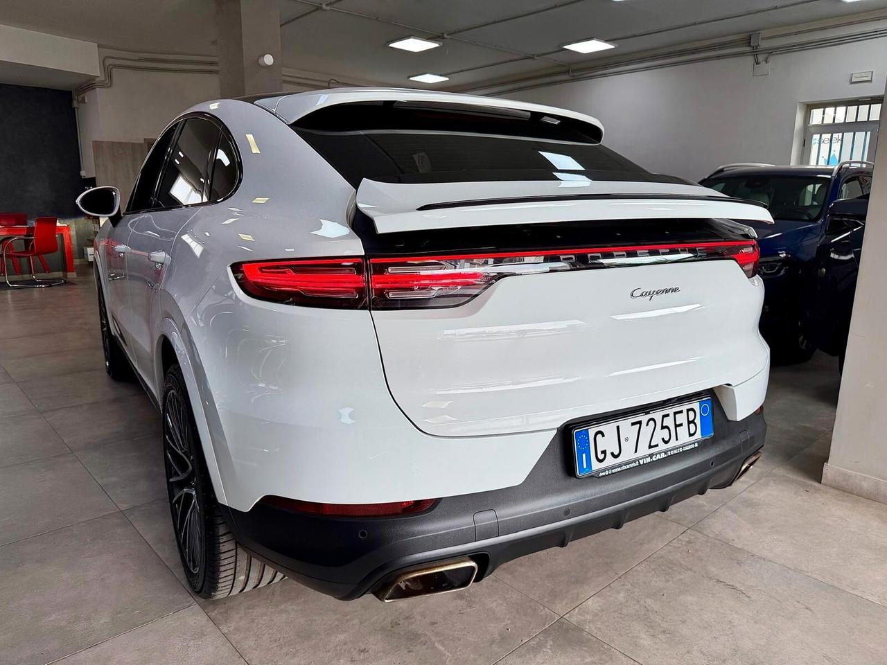 Porsche Cayenne Coupé 3.0 V6 Platinum Edition 2022